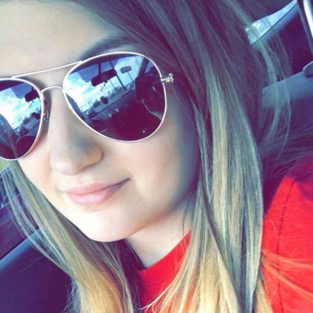 Meet your Posher, Taylor